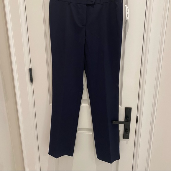 Cleo navy suit - Picture 5 of 10